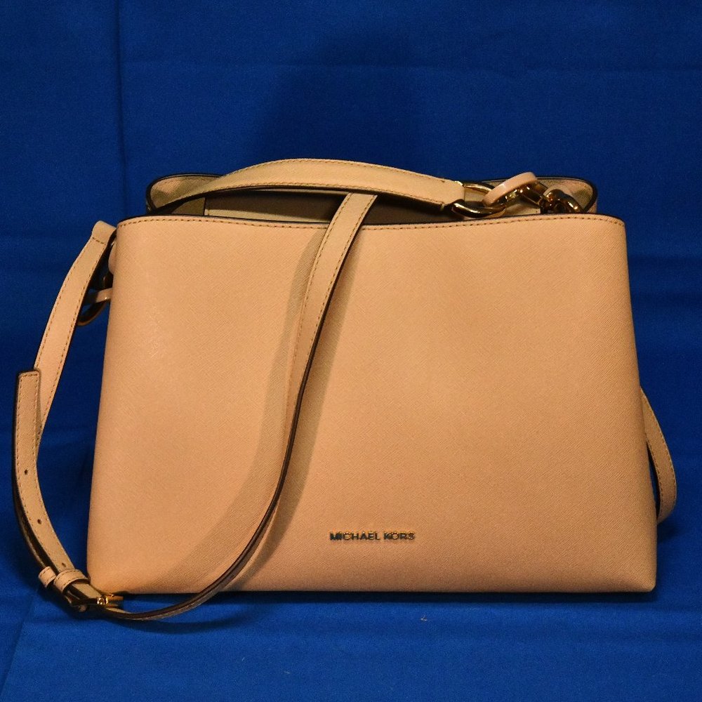 Like New Michael Kors Satchel